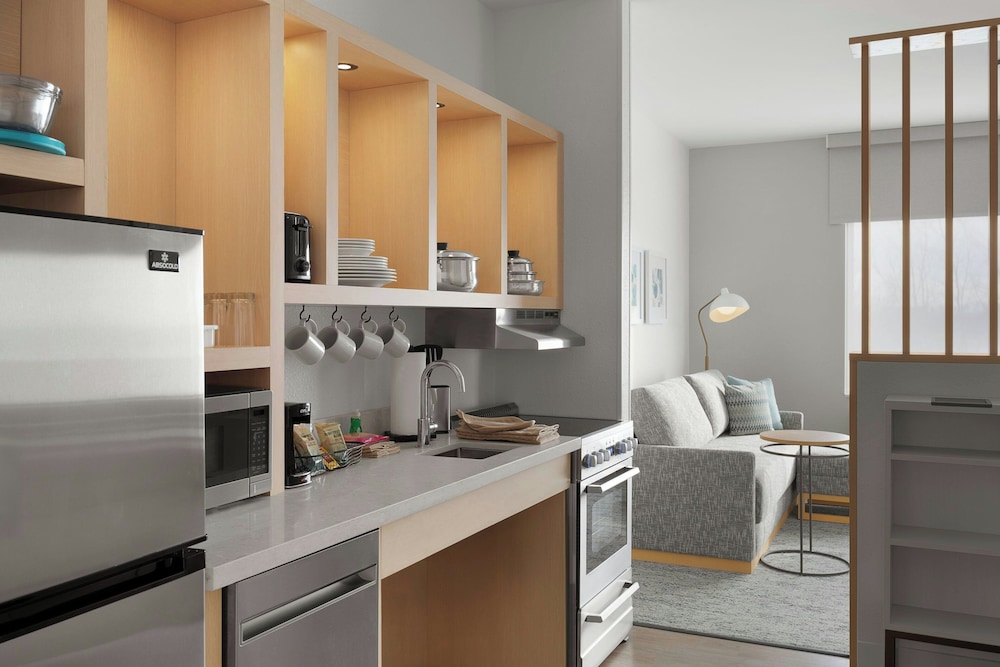 TownePlace Suites by Marriott Crown Point - photo 10