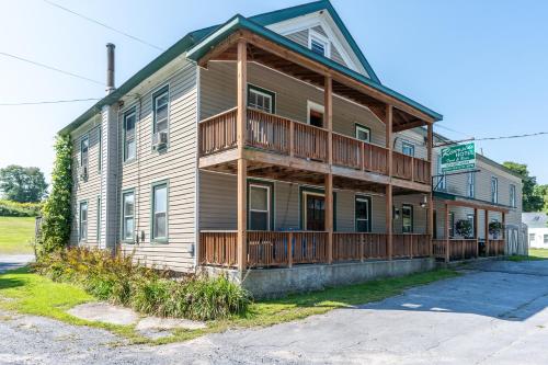 Riverside Hotel - last minute hotel in Gouverneur