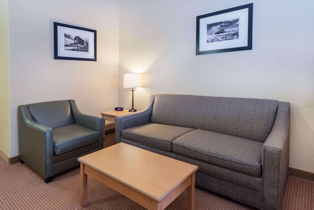 Baymont by Wyndham Cuero - photo 27