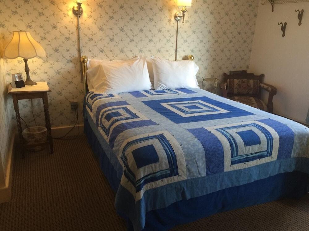 Orcas Hotel - photo 2
