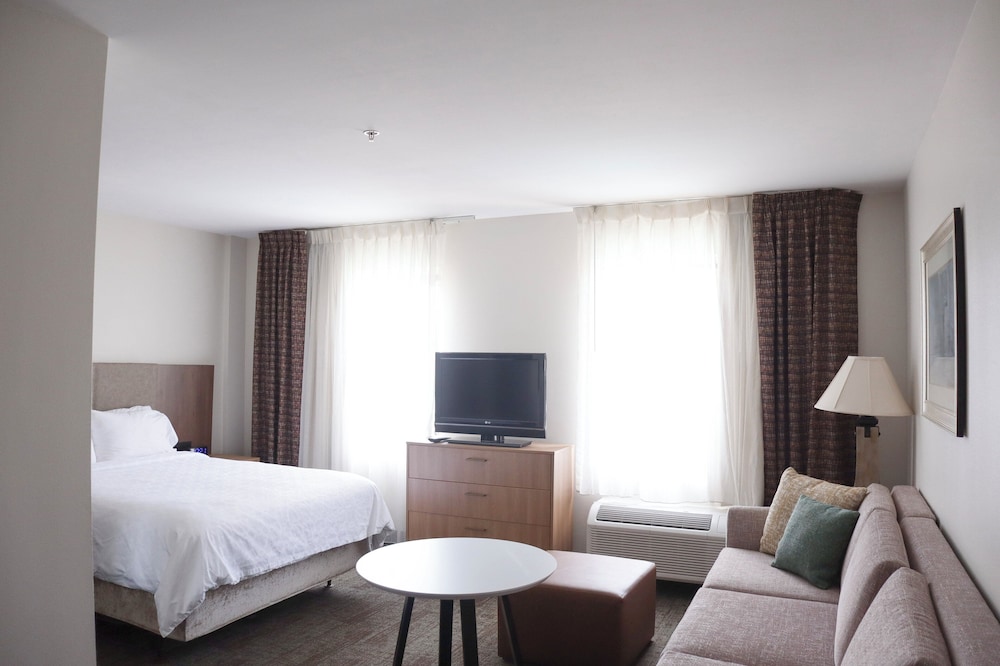 Staybridge Suites Austin Airport by IHG - photo 18