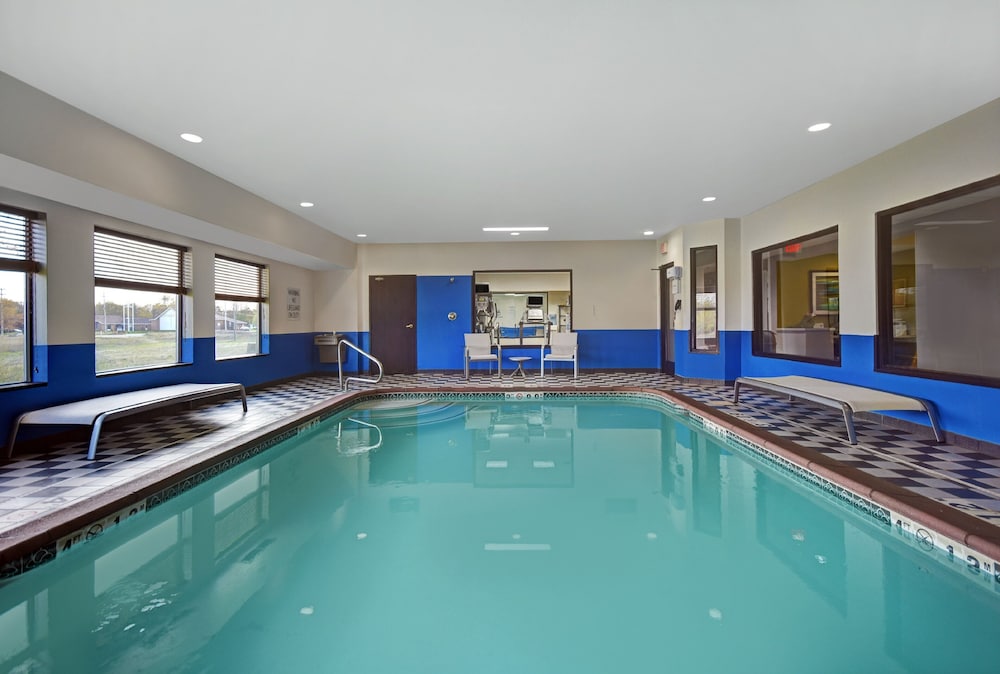 Holiday Inn Express Marshall by IHG - photo 23