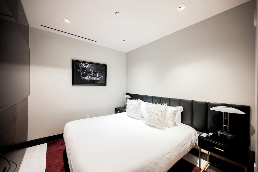 StripViewSuites at Palms Place Penthouses - photo 59
