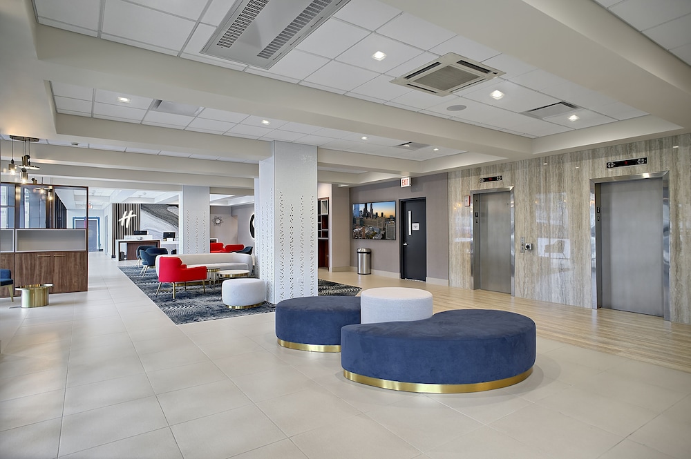 Holiday Inn & Suites Chicago Downtown by IHG - photo 3