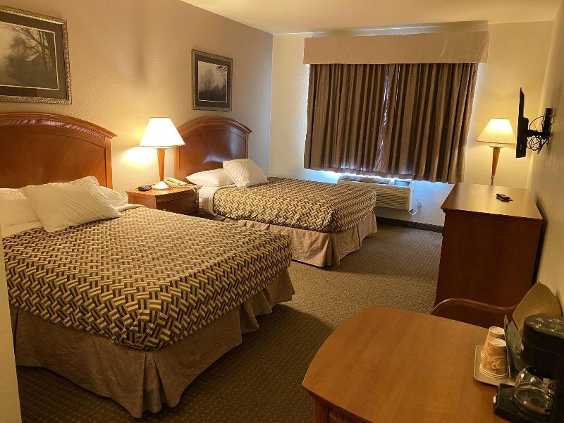 A Riverside Inn Travelodge by Wyndham - photo 18