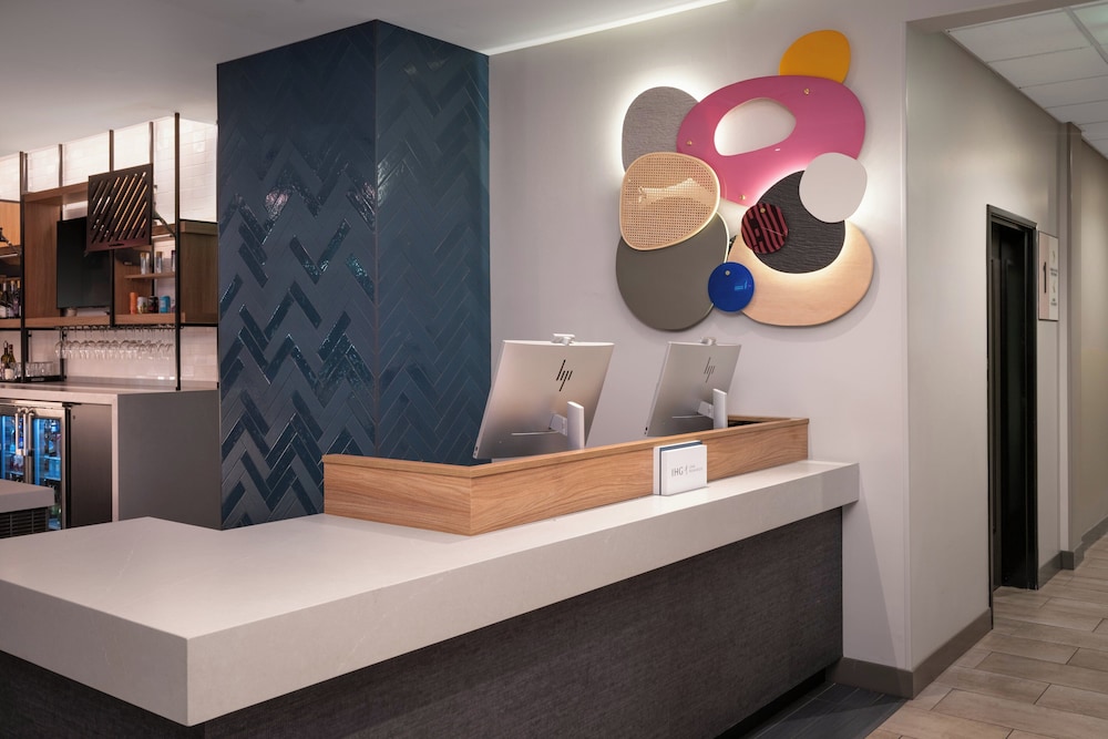 Atwell Suites Henderson at the Pass by IHG - photo 33