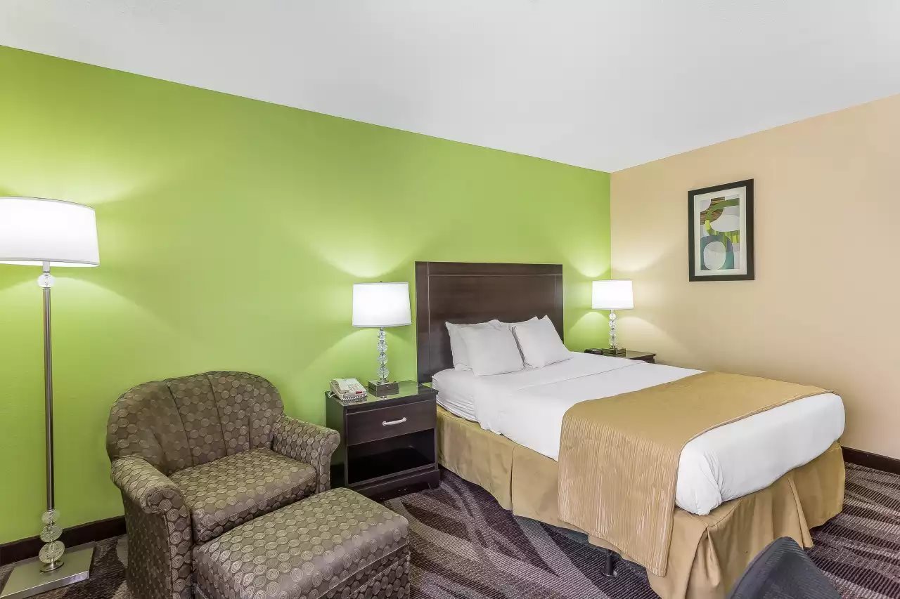 Quality Inn Warsaw I 40 - photo 7