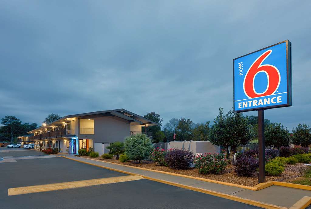 Motel 6 Columbus GA - featured photo