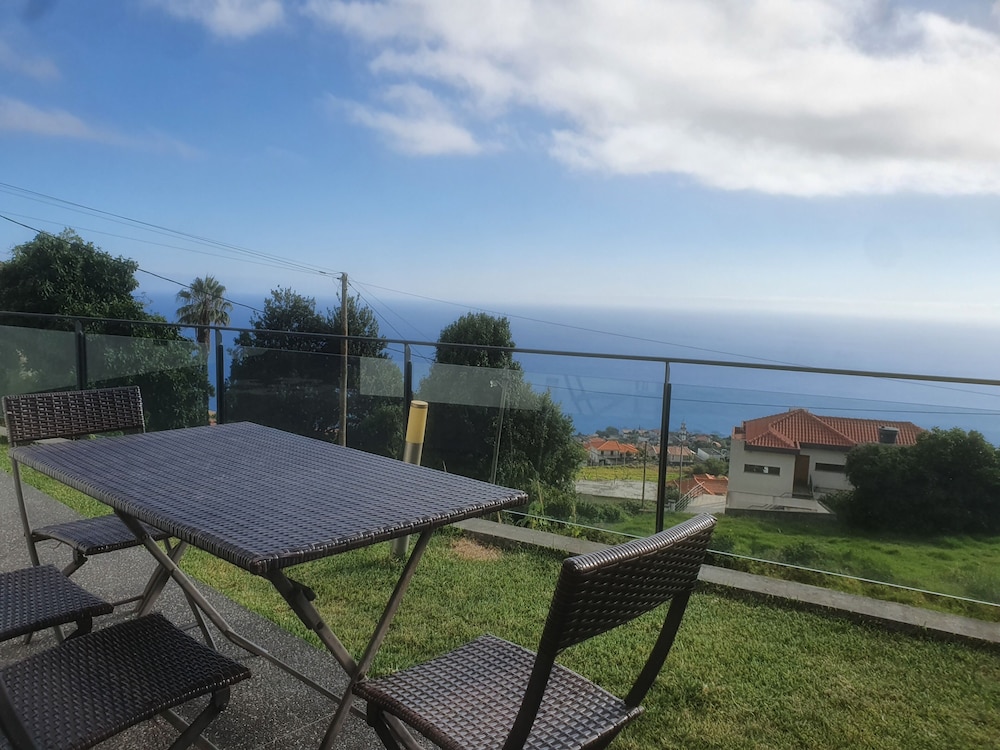 Ocean View Villa With Private Outdoor Heated Pool — 4-Star Luxury Hotel in Calheta, Portugal