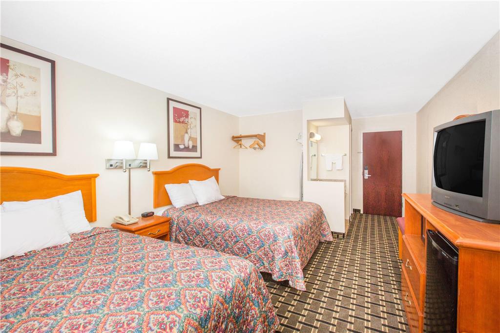 Days Inn by Wyndham Effingham - photo 9