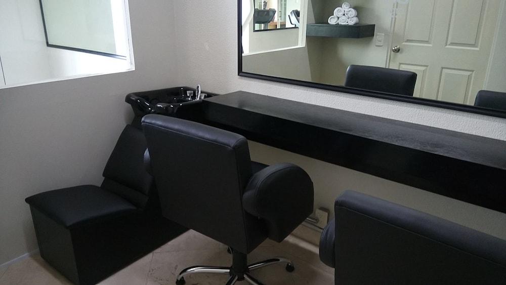 Hair salon