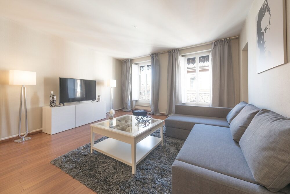 Spacieux 2 chambres Capitole — 4-Star Luxury Hotel in Toulouse, France