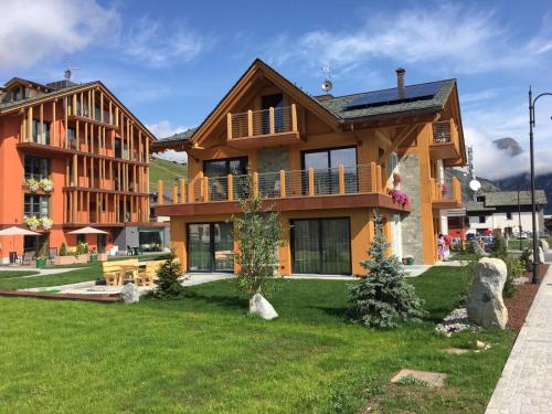 Roberta Loft rooms and apartments — 4-Star Luxury Hotel in Livigno, Italy