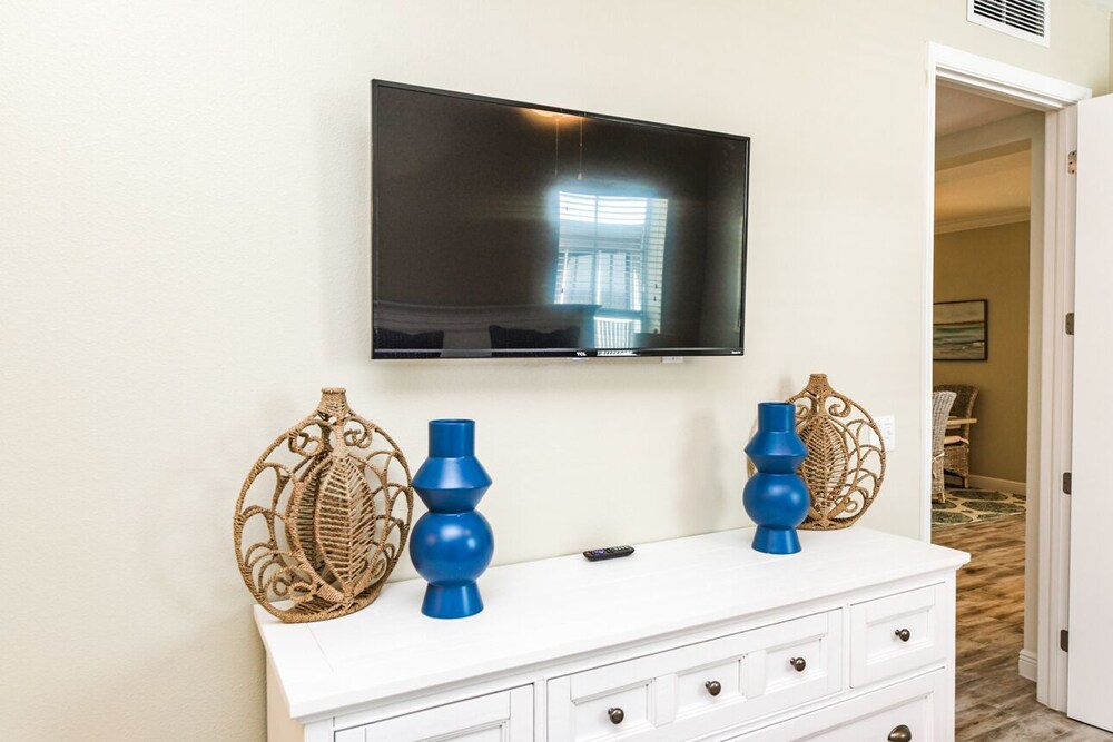 Changes in Latitude 403 - photo 24
