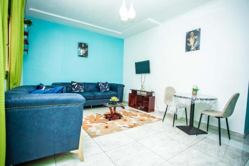 Appartement Meublé Bonamoussadi Douala — 4-Star Luxury Hotel in Douala, Cameroon