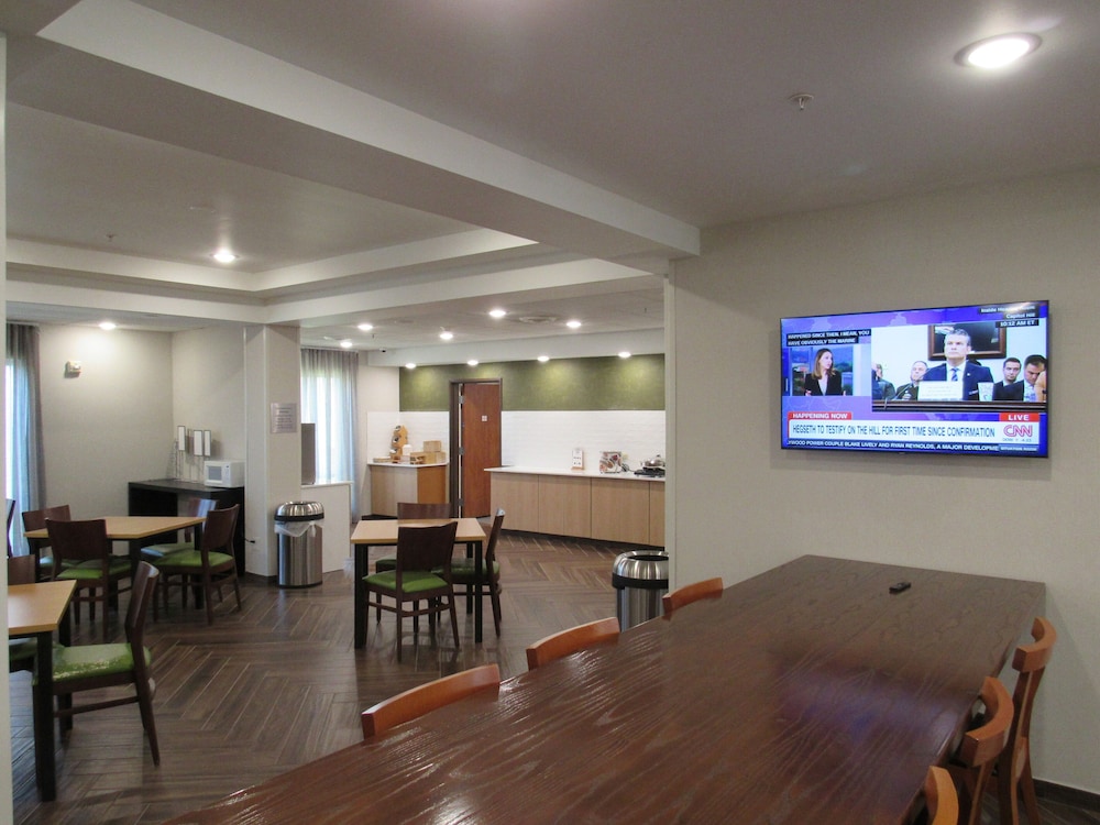 Fairfield Inn & Suites by Marriott Fort Wayne - photo 38