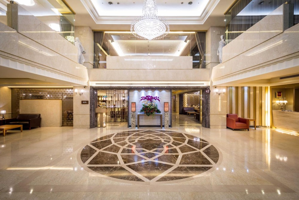 Grand View Hotel — hotel in Yuanlin
