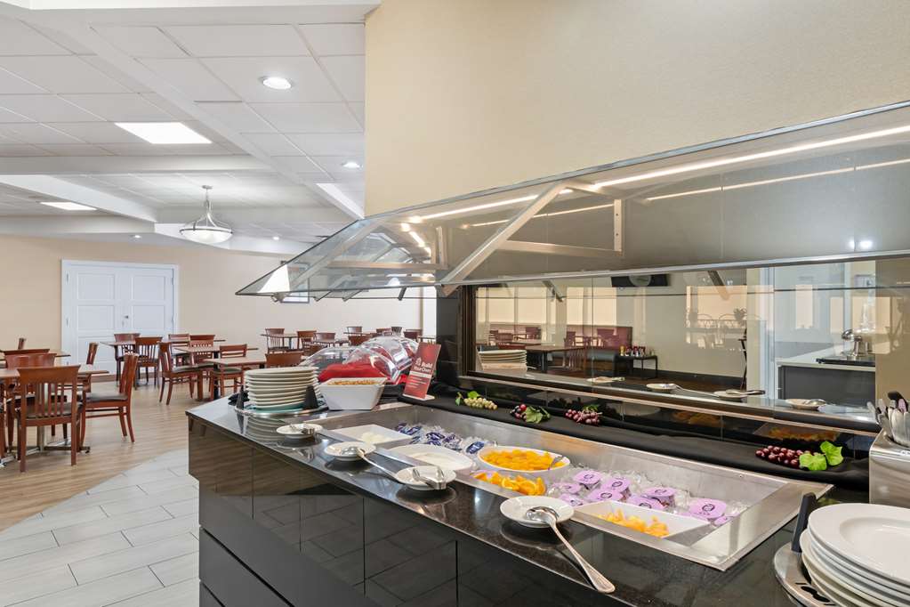 Best Western Plus Kansas City Sports Complex Hotel - photo 50