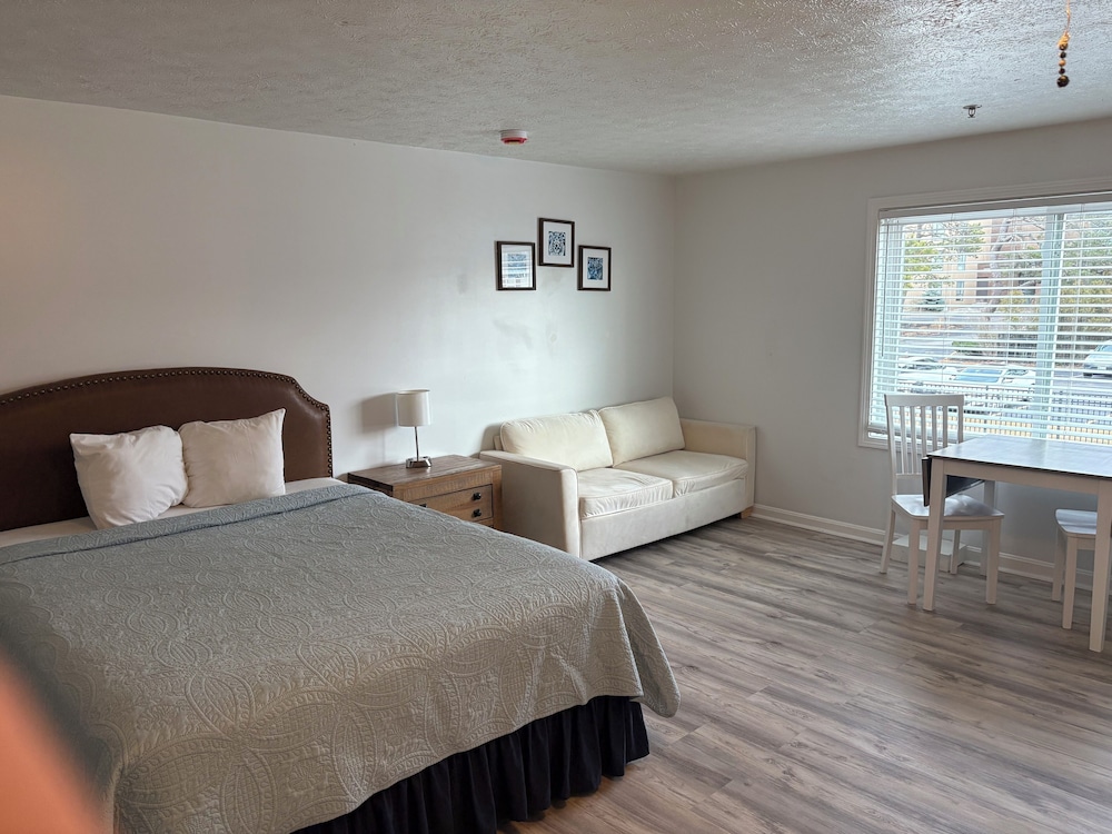 Grand Beach Inn - photo 51