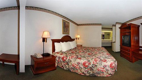 America's Best Inn Siler City - photo 4