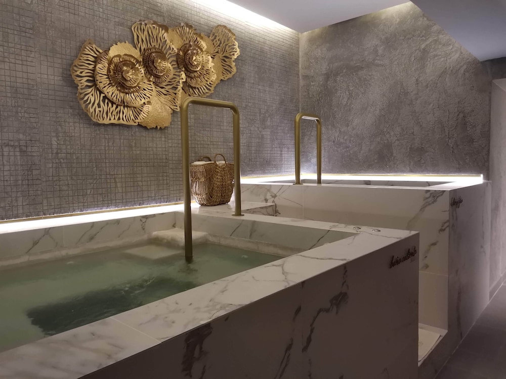 Steam room