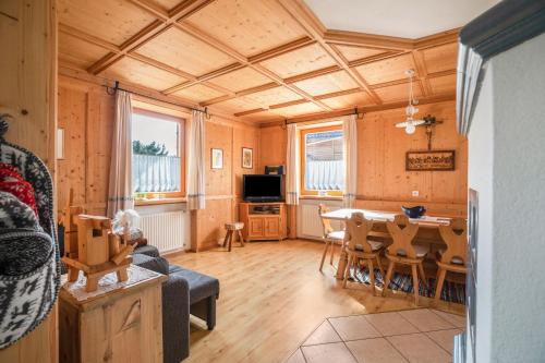 Mendelhaus - carbon neutral hotel in Ruffre