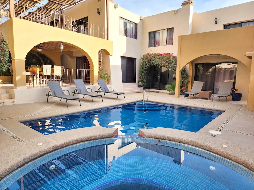 Casa de los Sueños Cabo Bello — 4-Star Luxury Hotel in El Pueblito, Mexico