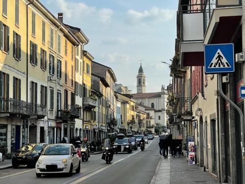 Como Charme Apartment — 4-Star Luxury Hotel in Como, Italy