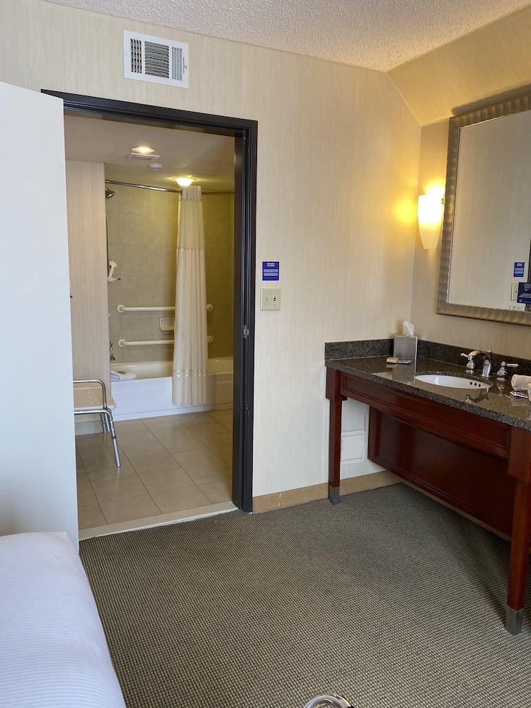 DoubleTree Suites by Hilton Tucson Airport - photo 22