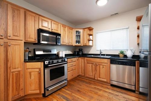 Hillcrest 3 bedroom charming private home by shops & restaurants — 4-Star Luxury Hotel in San Diego, United States