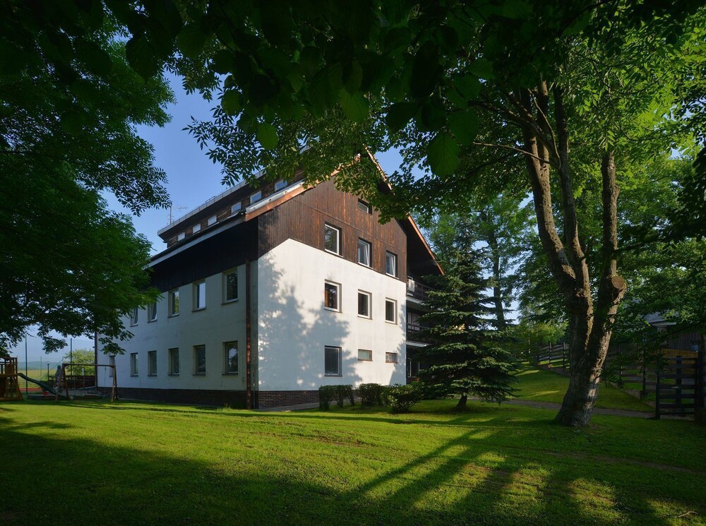 Penzion Kovářská — hotel in Kovarska