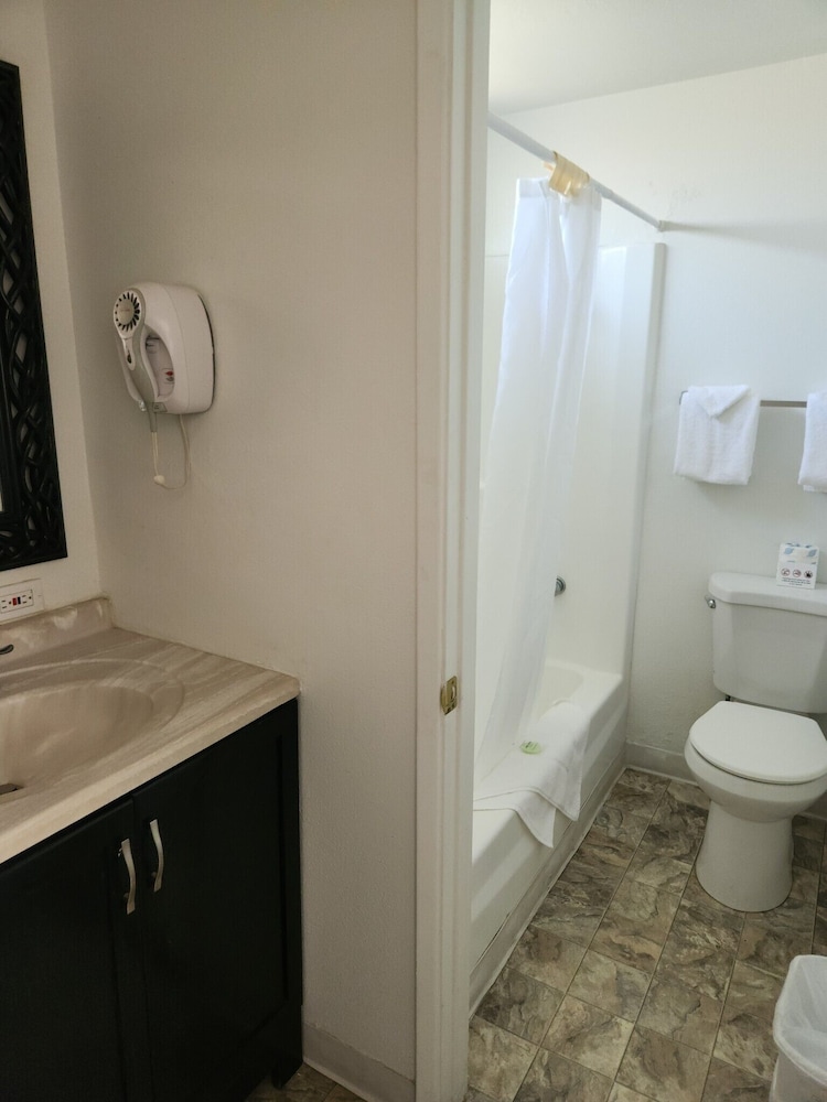The View Motel - photo 26