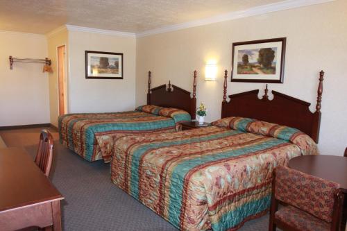 Western Royal Inn - photo 5