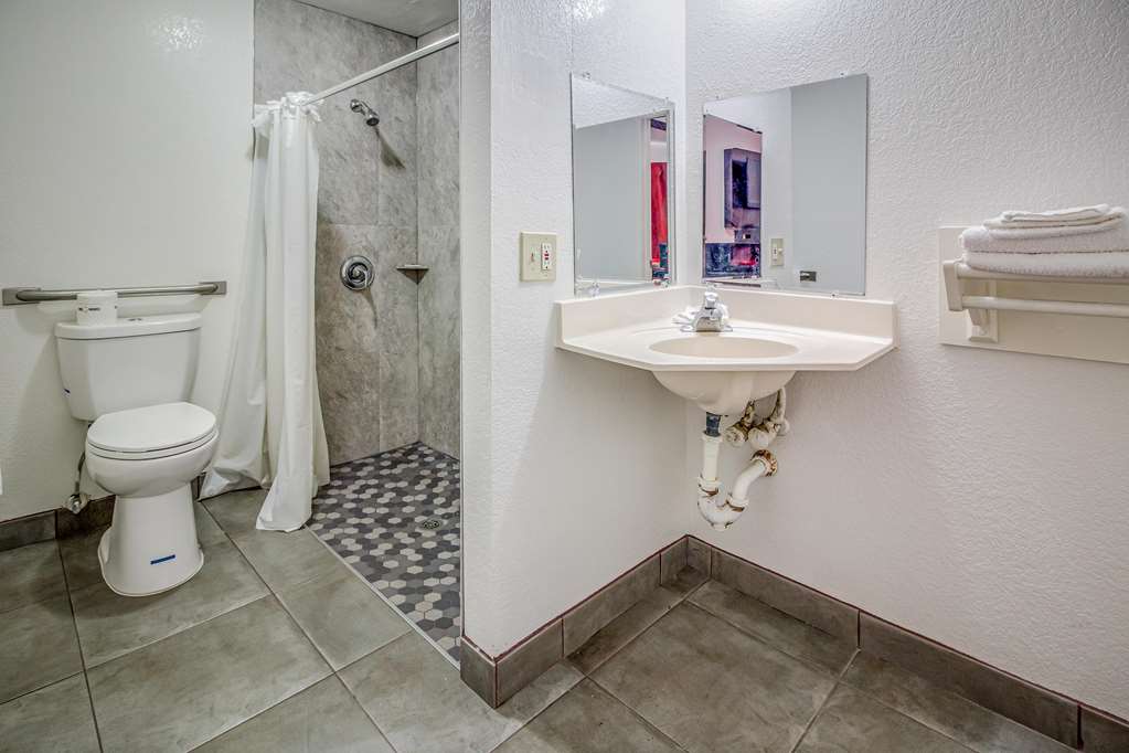 Motel 6 Conroe TX - photo 25