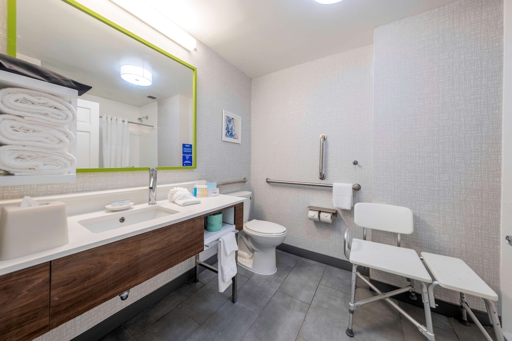 Hampton Inn Swedesboro Philadelphia - photo 26