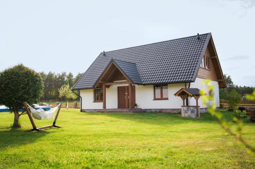 Domek Całoroczny Na Kaszubach Blizniak — hotel in Lipusz