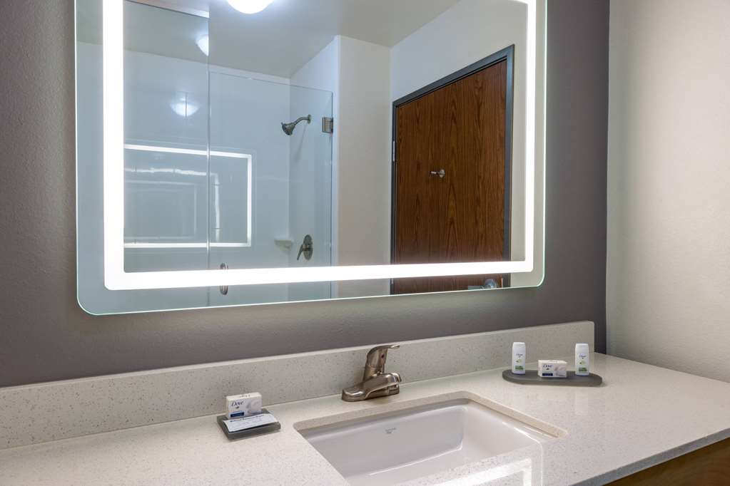 La Quinta Inn & Suites by Wyndham Morgantown - photo 53