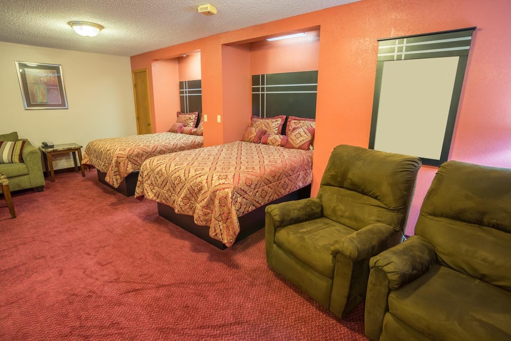 Prime Rate Inn - photo 8