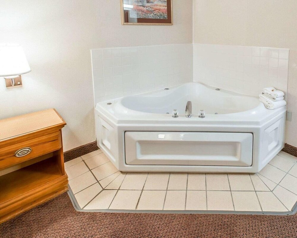 GreenTree Inn Denver Tech Center - photo 9
