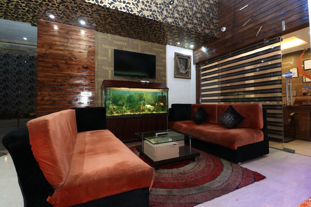 OYO 723 Hotel Ivory Retreat