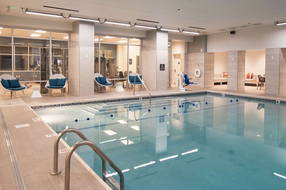 Embassy Suites by Hilton Raleigh Crabtree - photo 34
