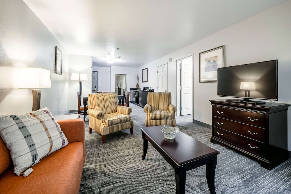 Country Inn & Suites by Radisson Ontario at Ontario Mills CA - photo 66