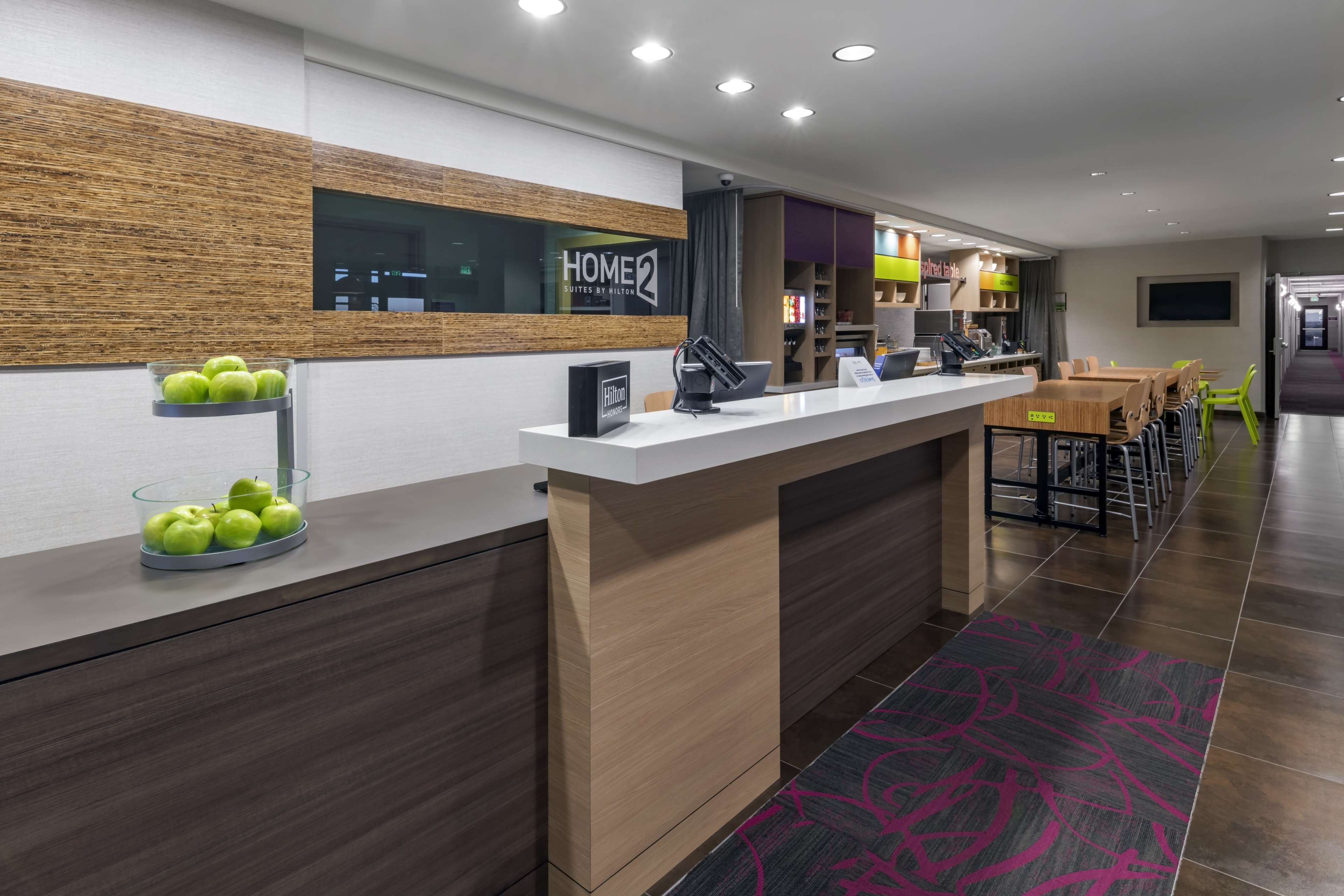 Home2 Suites by Hilton Kingman - photo 12