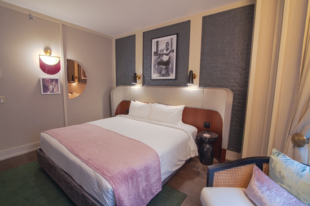The Evelyn Hotel - photo 8