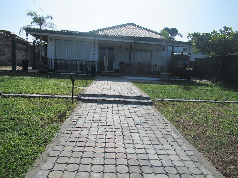 The Bay Beach - last minute hotel in Tangalle