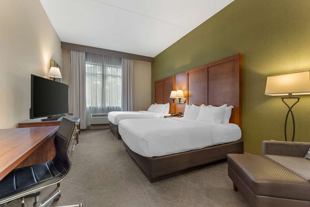 Comfort Inn & Suites LaVale Cumberland - photo 39