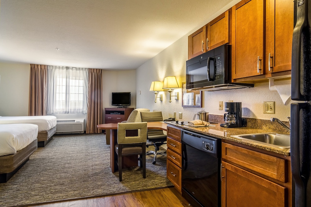Candlewood Suites Jacksonville East Merril Road by IHG - photo 10