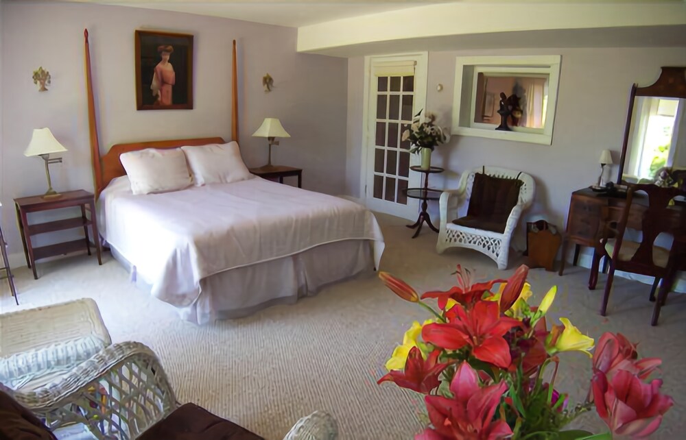 Thornewood Inn & Restaurant - photo 5
