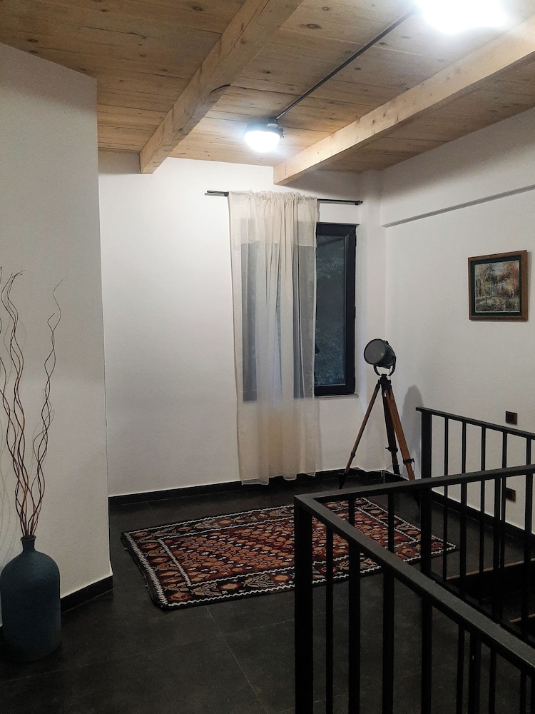 Innwoods Hotel — Alaverdi — photo 2