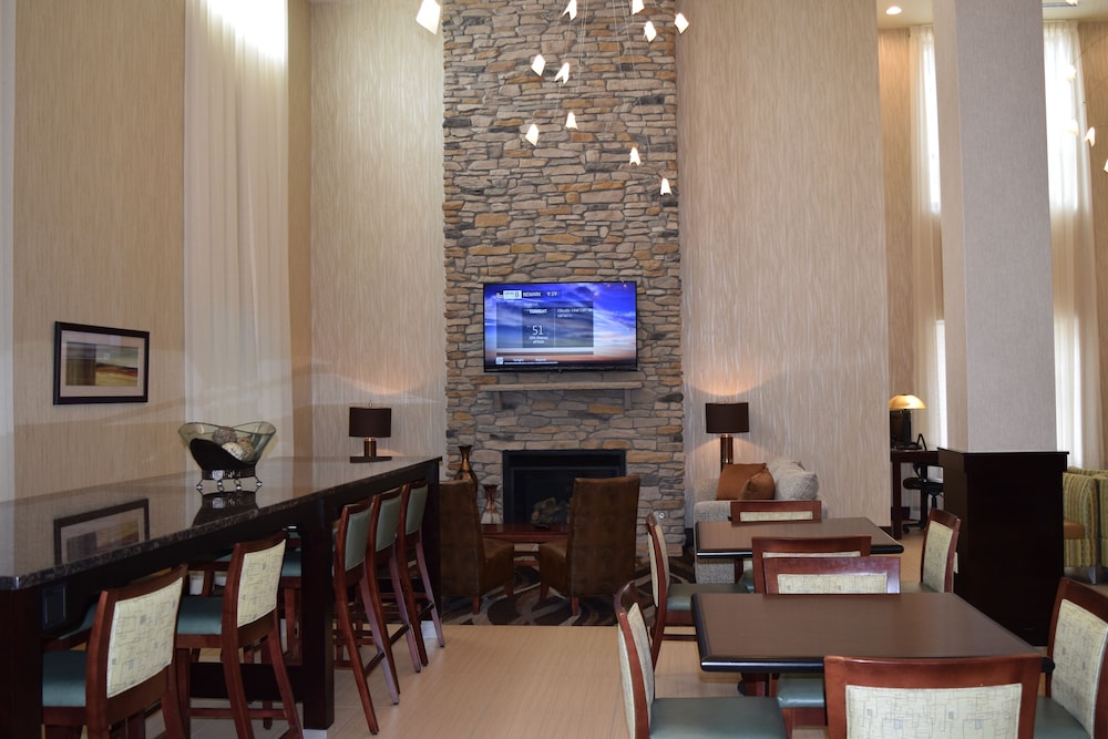 Holiday Inn Express & Suites Geneva Finger Lakes by IHG - photo 45